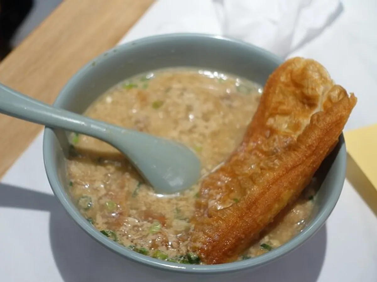 Suzhou: Brunch Walking Tour with Pingjiang Road Local Discovery