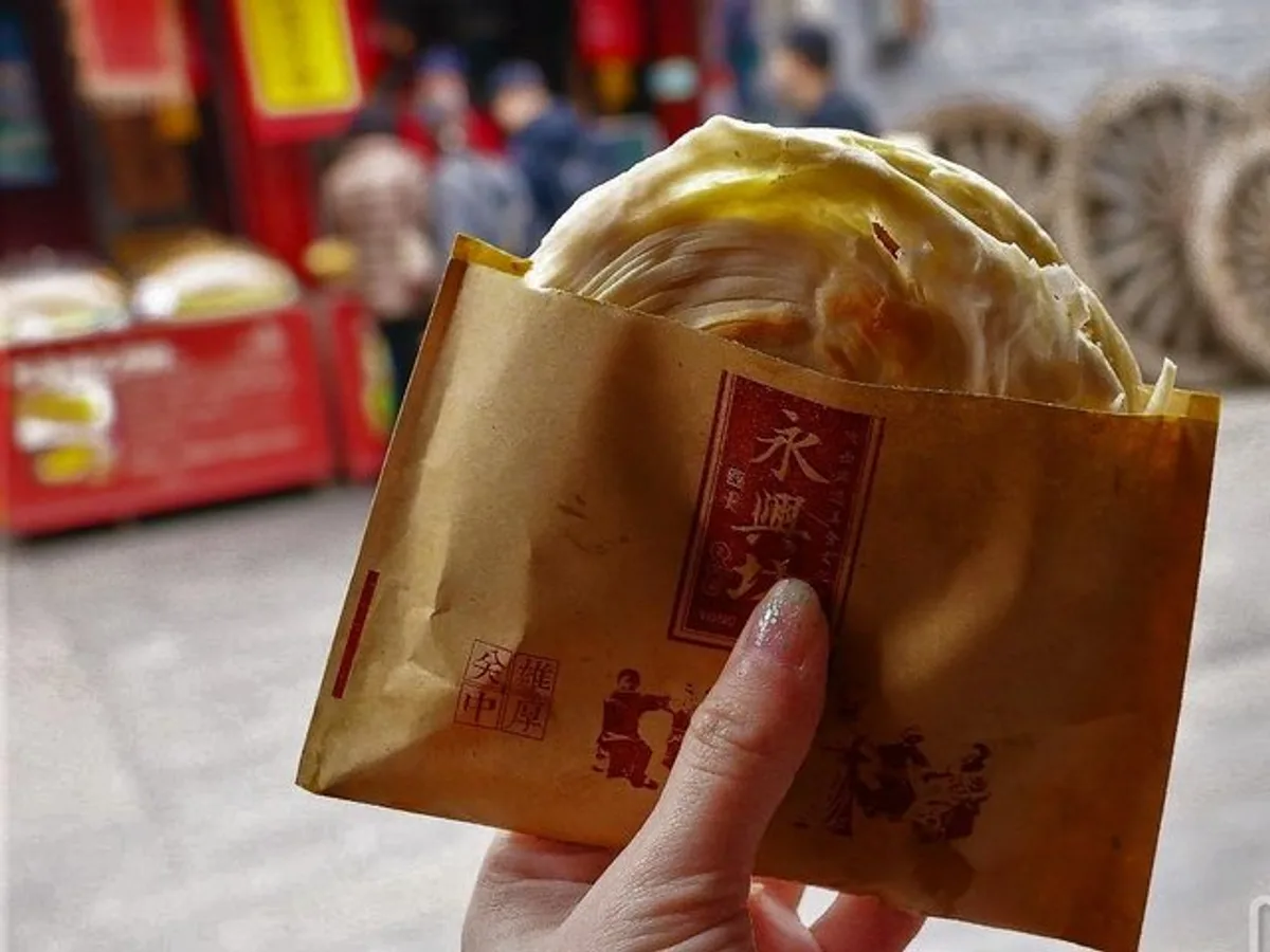 Authentic Old Xi'an Back Alley Food Tour · 1/4