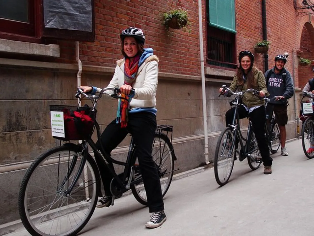 Biking Real Shanghai& Enjoy Local Food