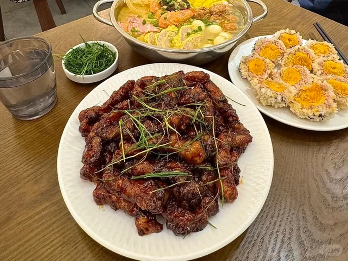 Authentic Shanghai Food + Culture Private Tour — 12+ Tastings