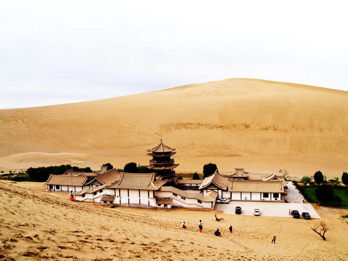 Dunhuang Desert Photography and Camel Culture Half-Day with English Guide