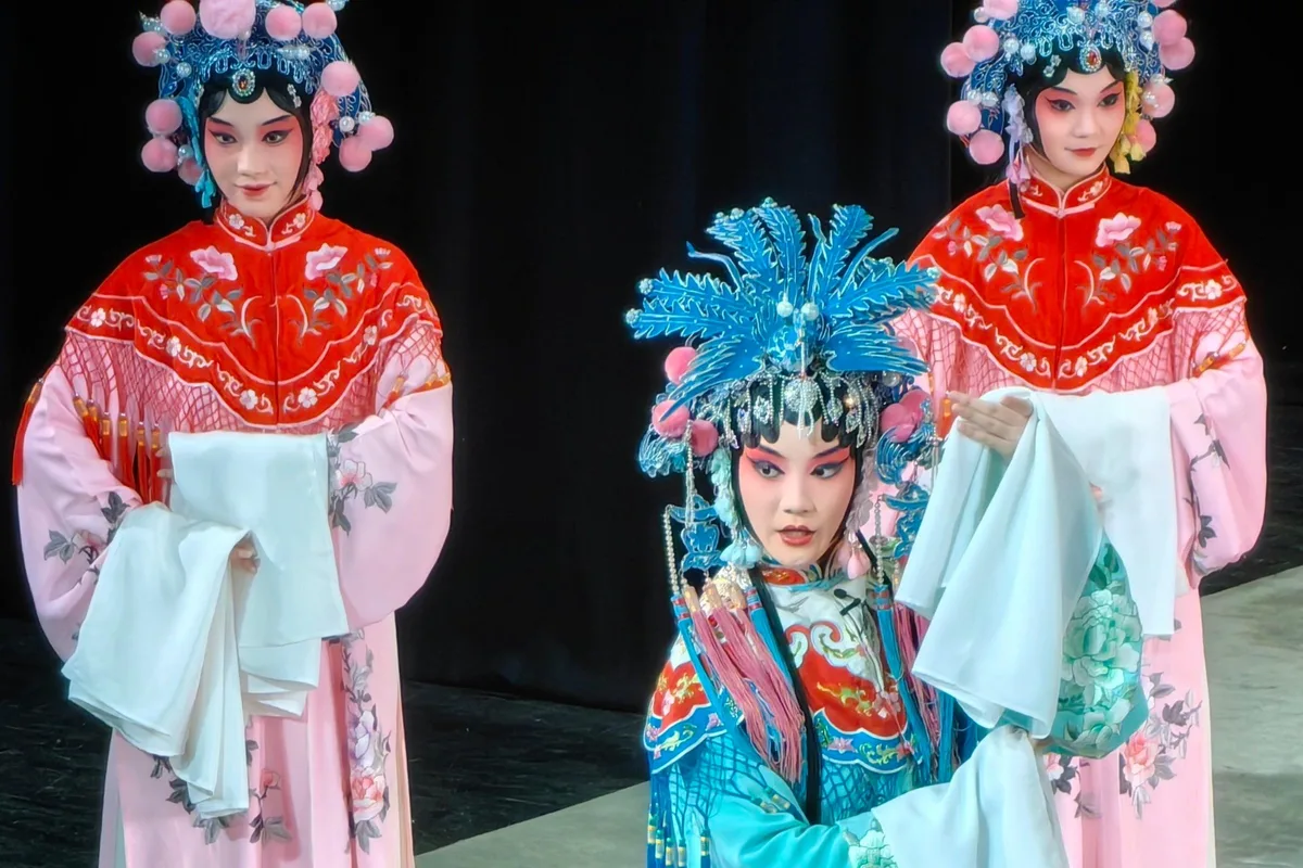 Suzhou: Kunqu Opera Performance & Backstage Experience · 2/4