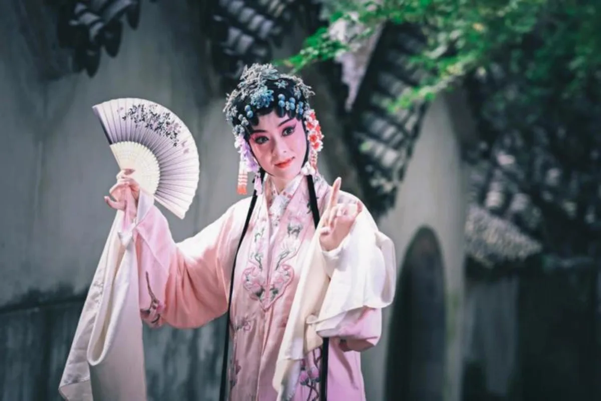 Suzhou: Kunqu Opera Performance & Backstage Experience · 3/4