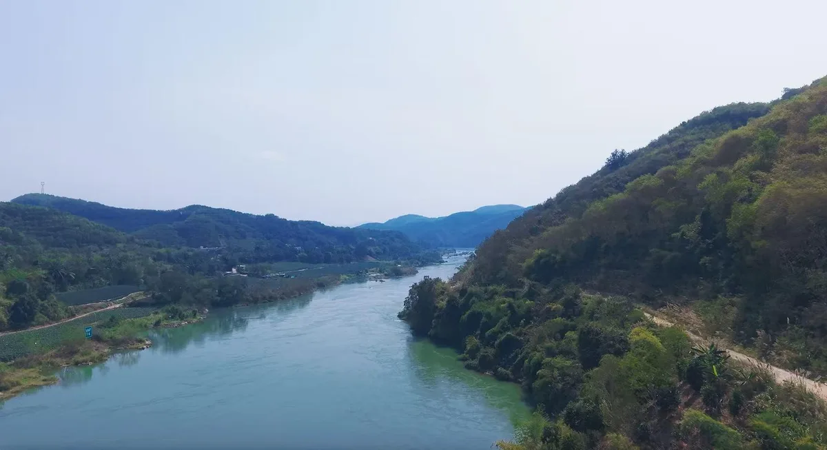 Mekong Ride | 50km E-Bike Tour · 2/4