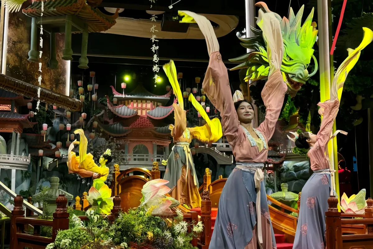 Taizhou Xu Yan -Immersive Tang Palace Banquet (Lunch/Dinner) · 3/4