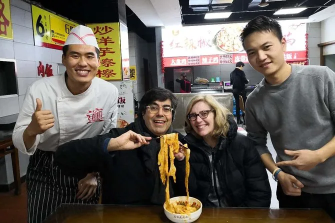 Xi'an: Authentic Old Quarter Back Alley Food Walking Tour · 3/4