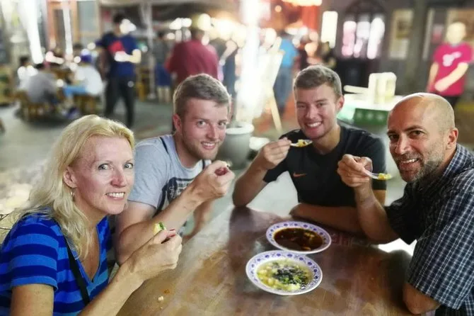 Xi'an: Authentic Old Quarter Back Alley Food Walking Tour · 4/4