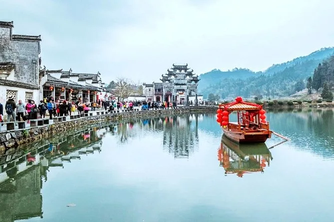 Xidi Ancient Village UNESCO Half-Day Private Tour from Huangshan · 2/4