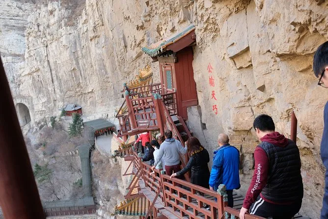 Datong Old City: Huayan Monastery and Nine Dragon Screen Walking Tour · 3/4