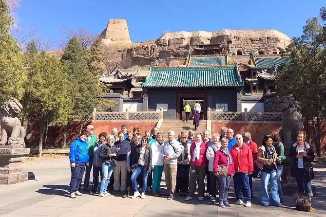 Datong Old City Night Walking Tour with Local Snacks · 3/4