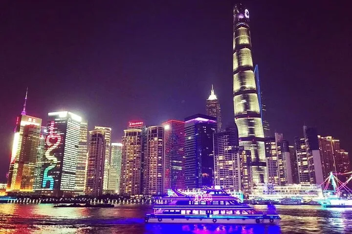 Shanghai Night River Cruise and Light Tour with Yuyuan Bazaar · 2/4