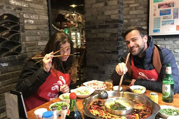 Half-Day Chengdu Back Alley Foodie Tour · 2/4