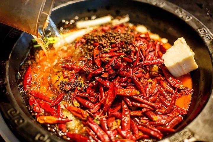 Half-Day Chengdu Back Alley Foodie Tour · 3/4