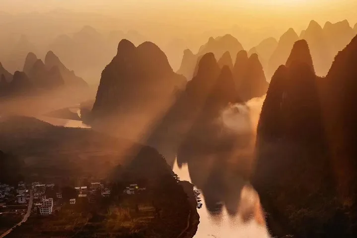Full/Half-Day Yangshuo Xianggong Mountain Sunrise Private Tour · 2/4