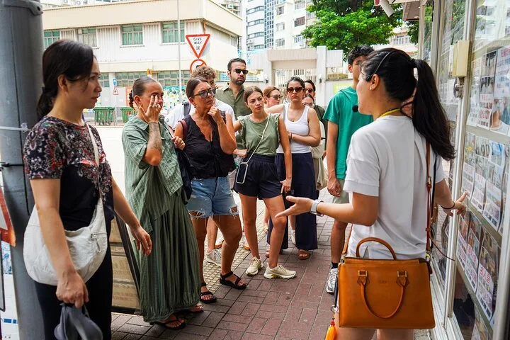 Dark Side of Hong Kong - Kowloon Caged Homes Walking Tour · 3/4