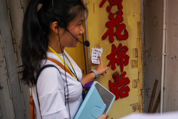 Dark Side of Hong Kong - Kowloon Caged Homes Walking Tour · 4/4