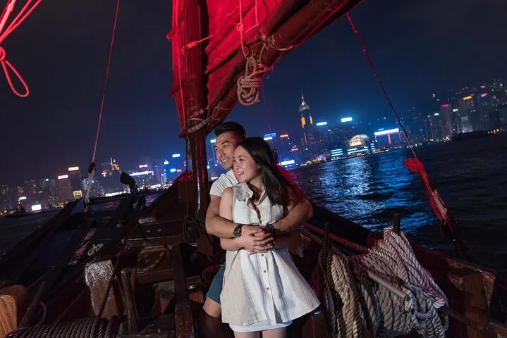 Hong Kong: Dukling , Antique Boat Tour in Victoria Harbour · 4/4