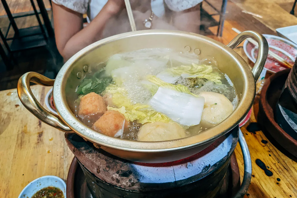 Yunnan Wild Mushroom Hot Pot Dinner (Kunming) · 2/4