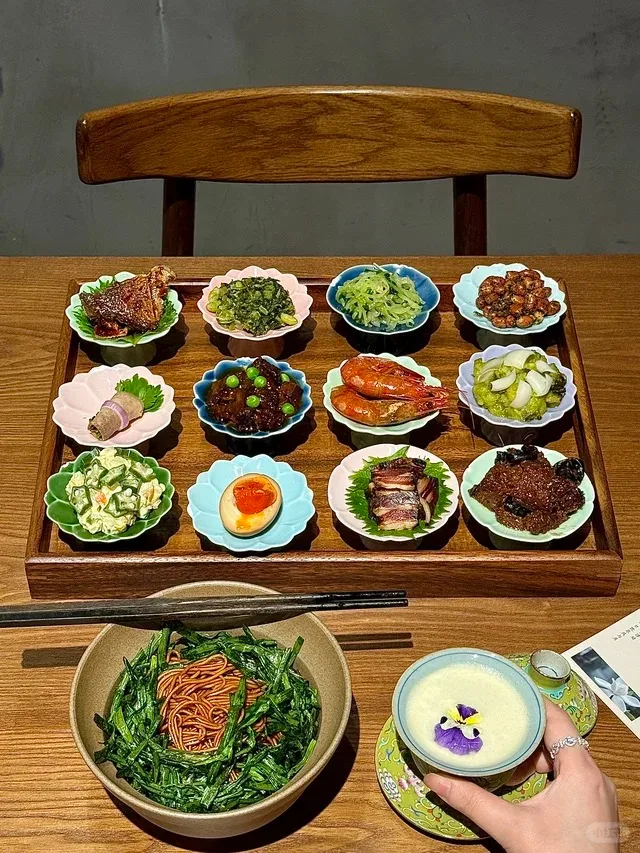Authentic Shanghai Food + Culture Private Tour — 12+ Tastings · 2/4