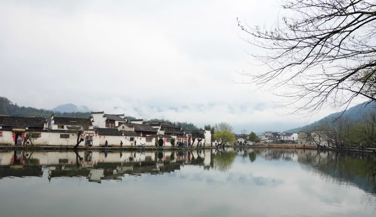 Half-Day Huangshan Hongcun Ancient Village Tour · 2/4